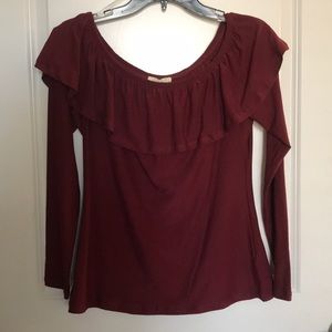 Off shoulder long sleeve